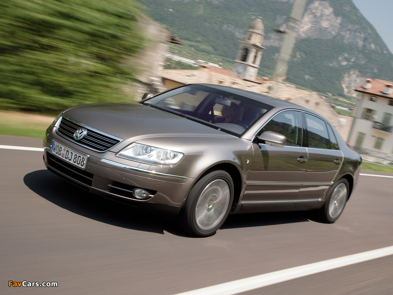 Volkswagen Phaeton Individual 2007–08 images (800 x 600)