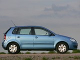 Photos of Volkswagen Polo 5-door UK-spec (Typ 9N3) 2005–09