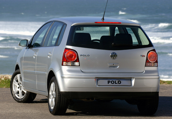 Volkswagen Polo 5-door ZA-spec (Typ 9N3) 2005–09 images