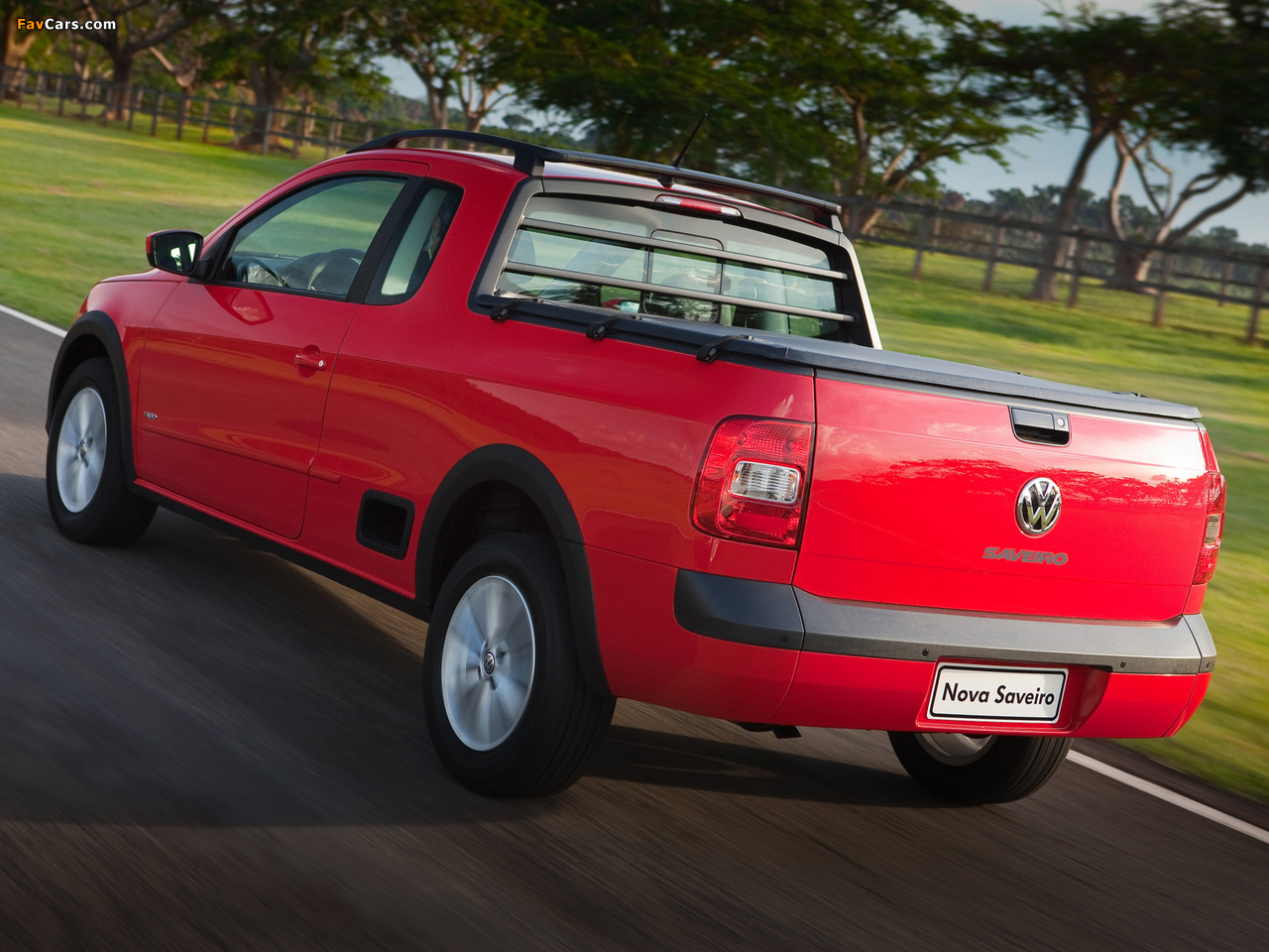 Images of Volkswagen Saveiro Trend CE (V) 2013 (1280 x 960)