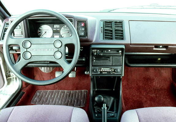 Photos of Volkswagen Scirocco GLI 1981–82