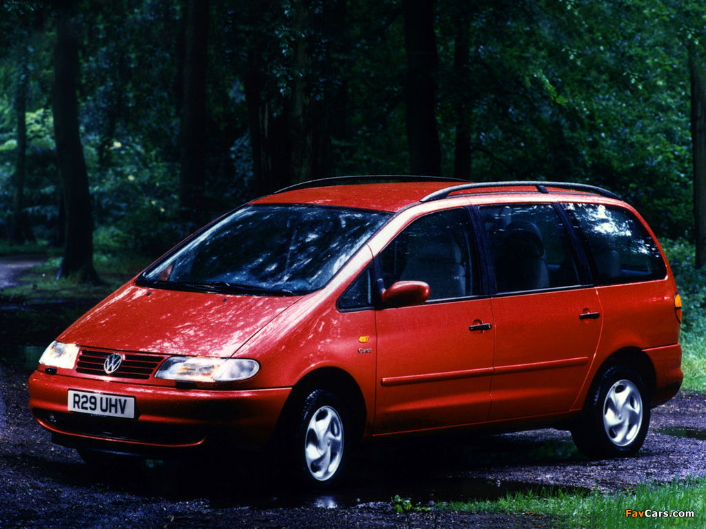 Images of Volkswagen Sharan UKspec 19952000 (1024x768)