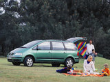 Volkswagen Sharan 2000–04 images