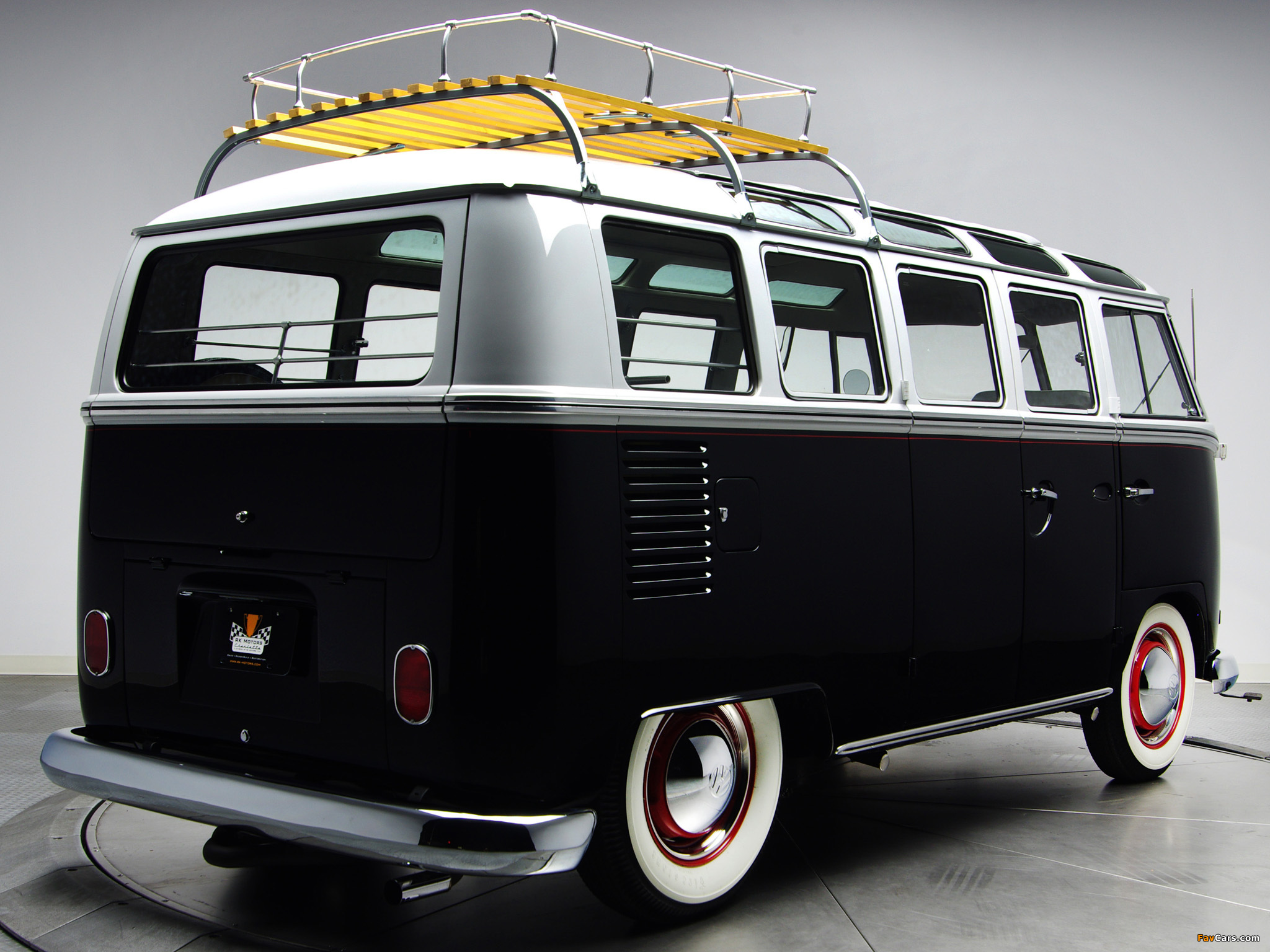 Images of Volkswagen T1 Deluxe Samba Bus 1963–67 (2048 x 1536)