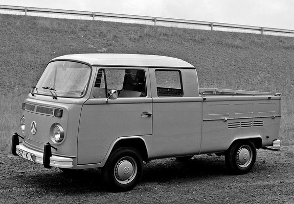 Volkswagen T2 Double Cab Pickup pictures