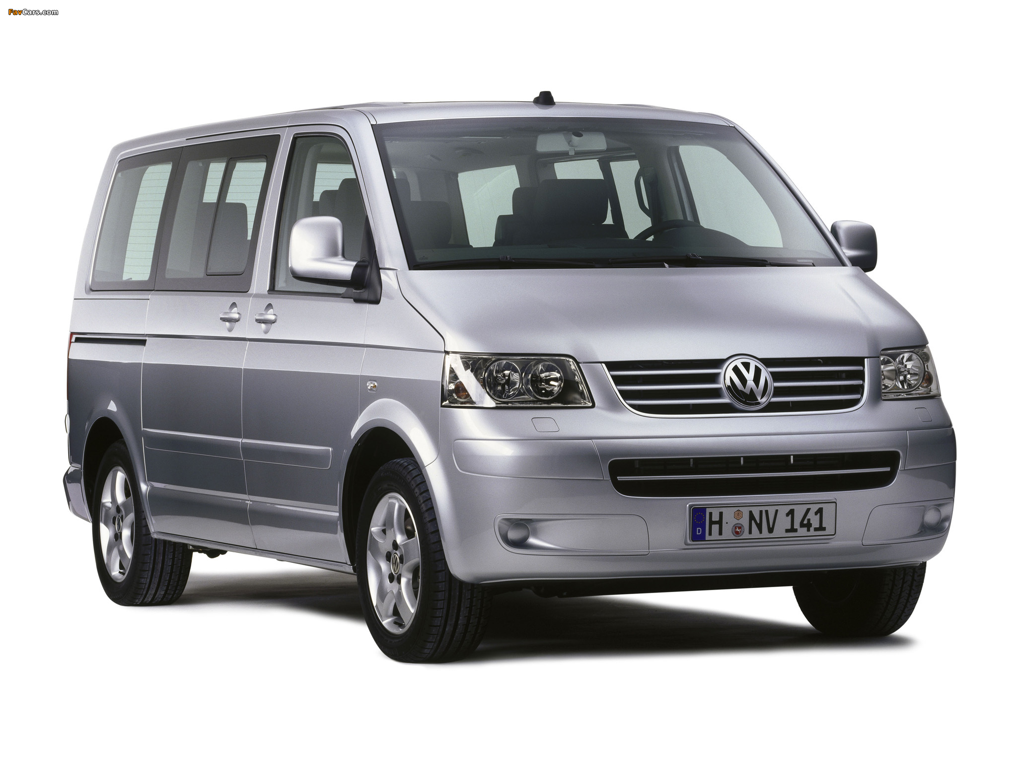 Images of Volkswagen T5 Multivan Comfortline 2003–09 (2048 x 1536)