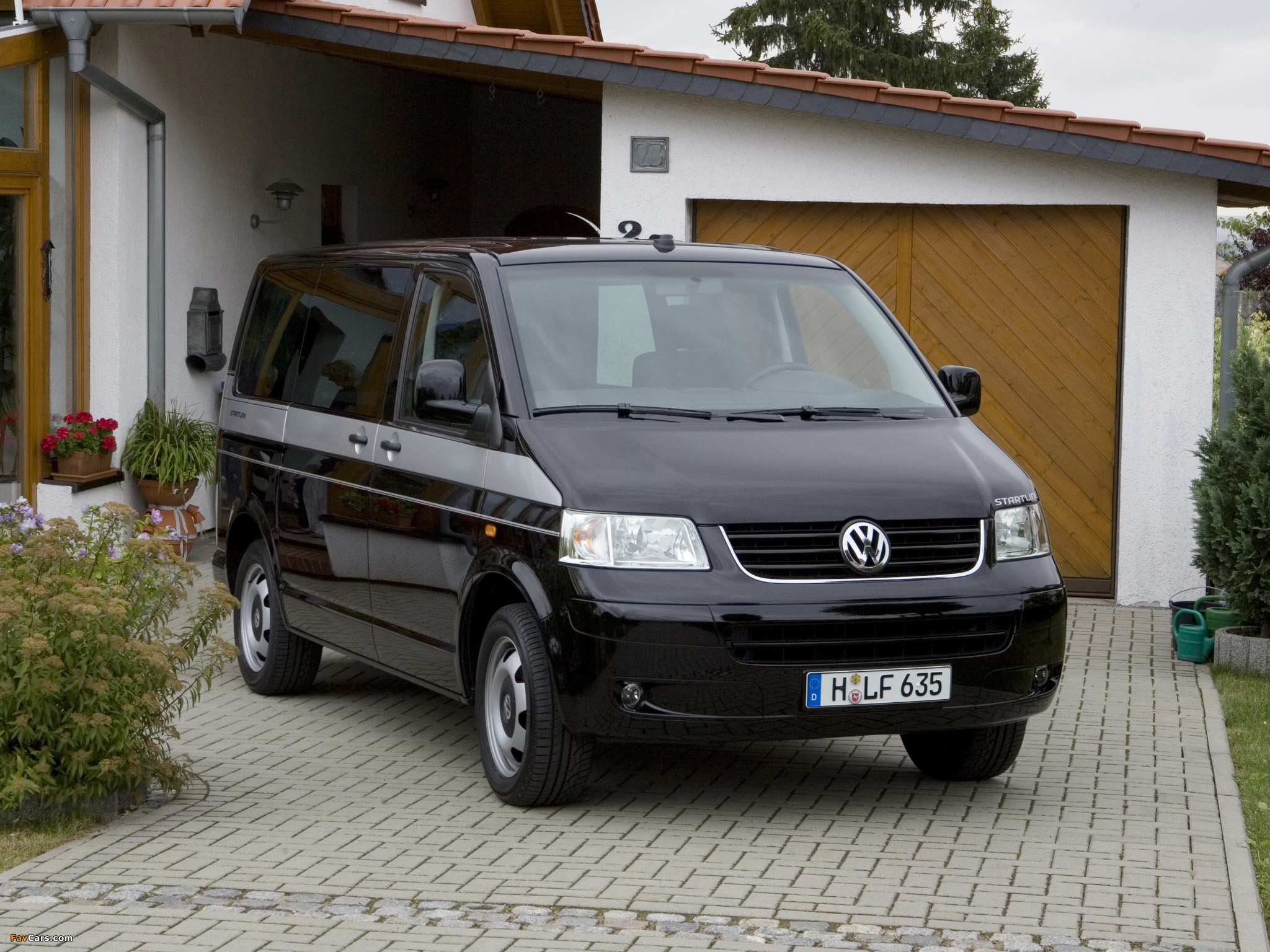 Photos of Volkswagen T5 Multivan Startline 2003–09 (2048 x 1536)