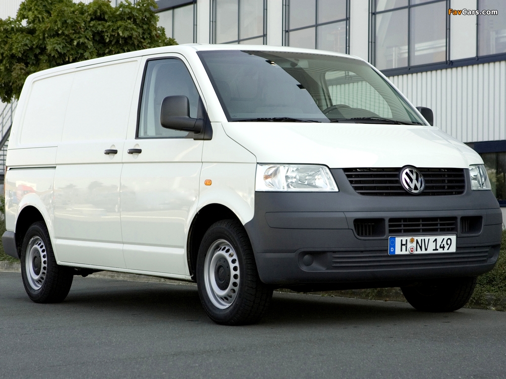 Photos of Volkswagen T5 Transporter Van 2003–09 (1024 x 768)