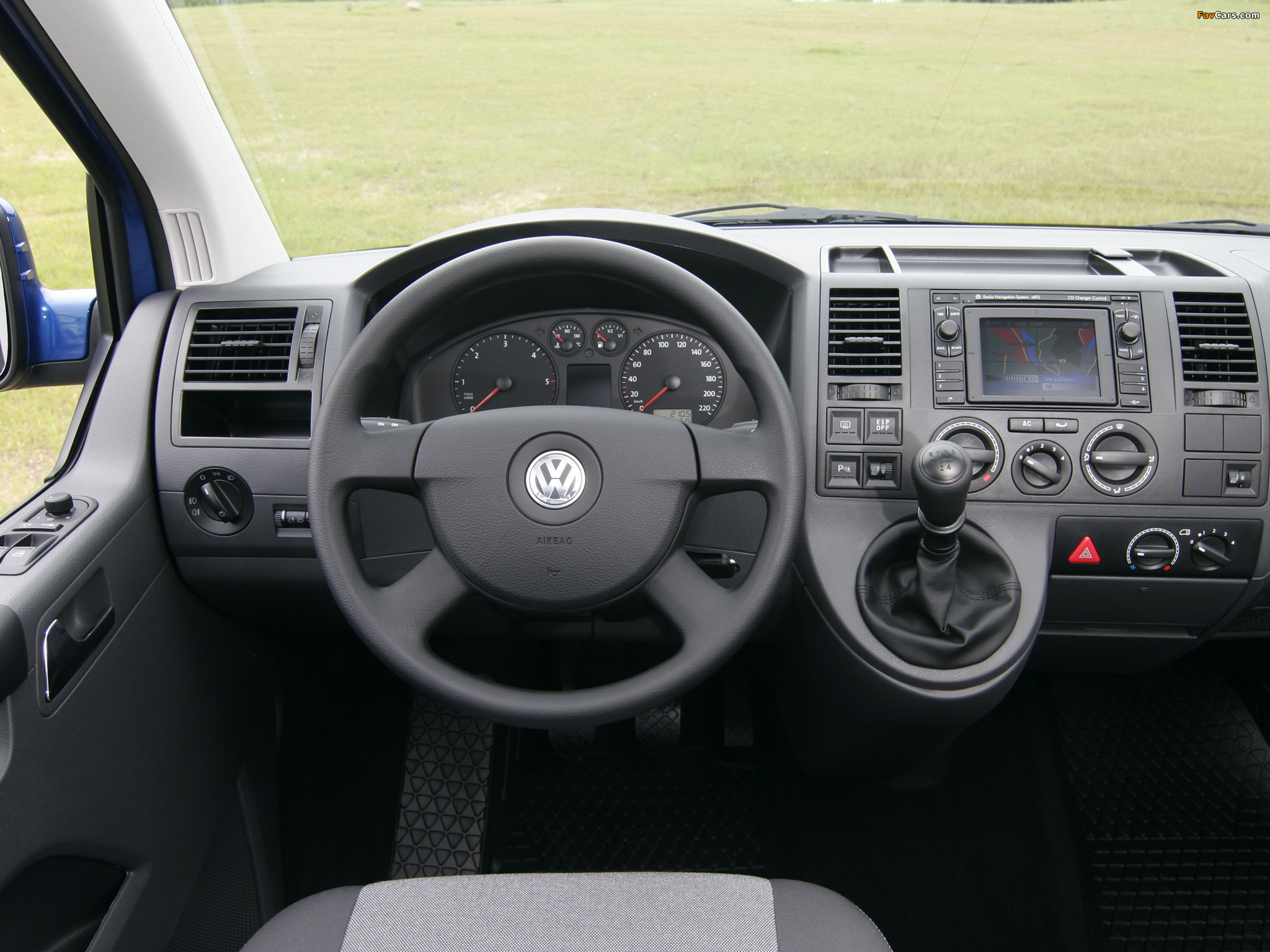 Volkswagen T5 Multivan Startline 2003–09 wallpapers (2048 x 1536)