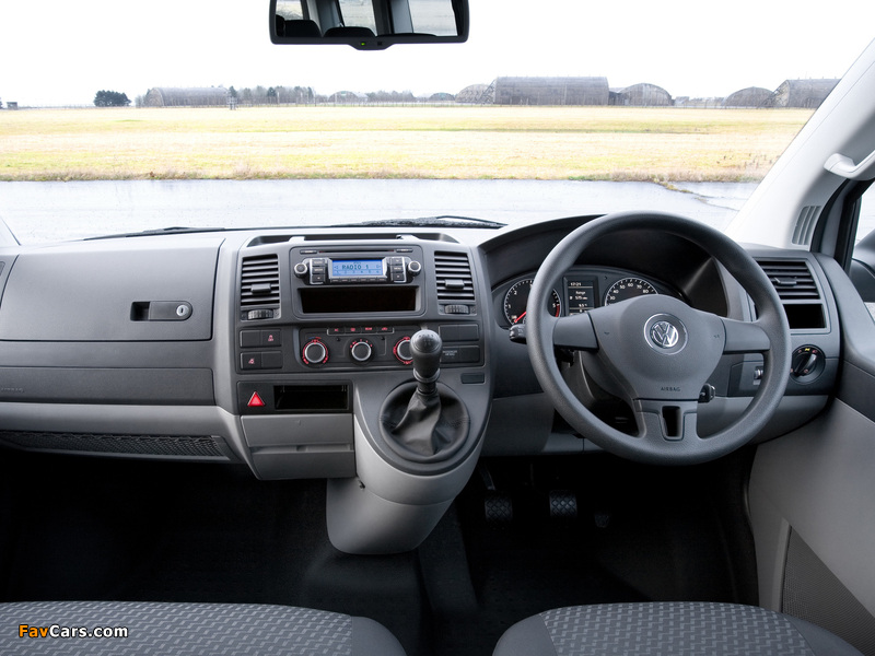 Volkswagen T5 Transporter Shuffle UK-spec 2010 images (800 x 600)