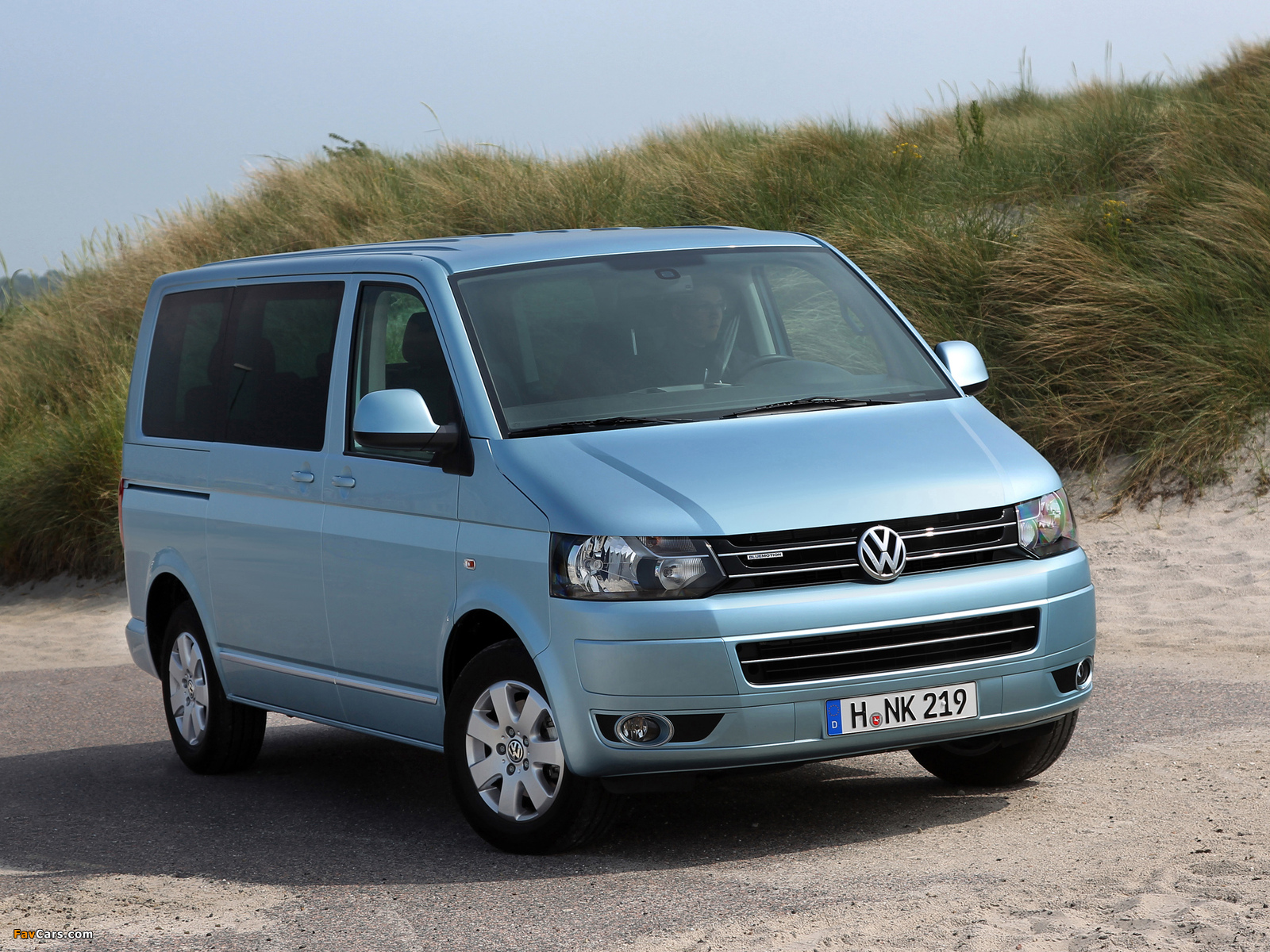 Volkswagen T5 Multivan BlueMotion 2011 images (1600 x 1200)