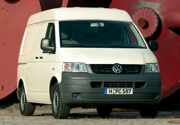 Volkswagen T5 Transporter Van Medium High Roof 2003–09 wallpapers