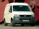 Volkswagen T5 Transporter Van Medium High Roof 2003–09 wallpapers