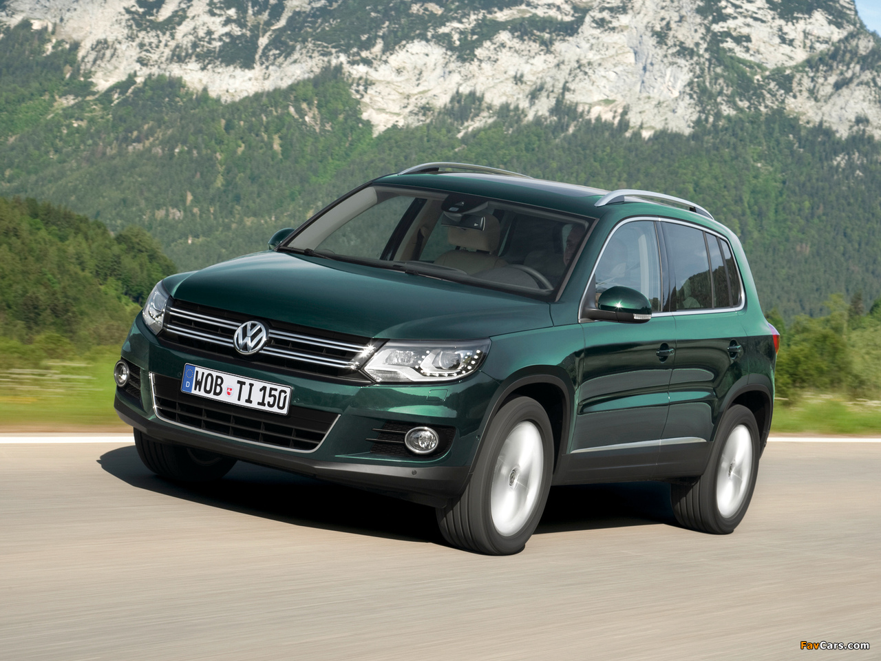 Pictures of Volkswagen Tiguan Sport & Style 2011 (1280 x 960)