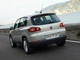 Volkswagen Tiguan 2008–11 images