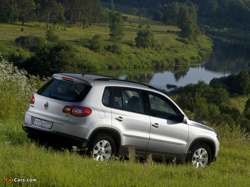 Volkswagen Tiguan Track & Field 2008–11 images (800 x 600)