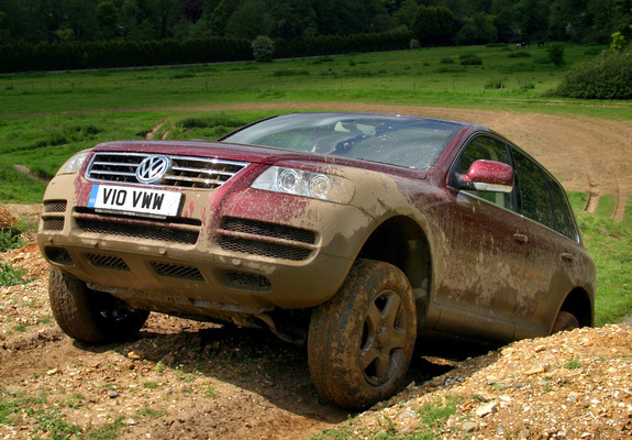 Images of Volkswagen Touareg V10 TDI UK-spec 2002–07