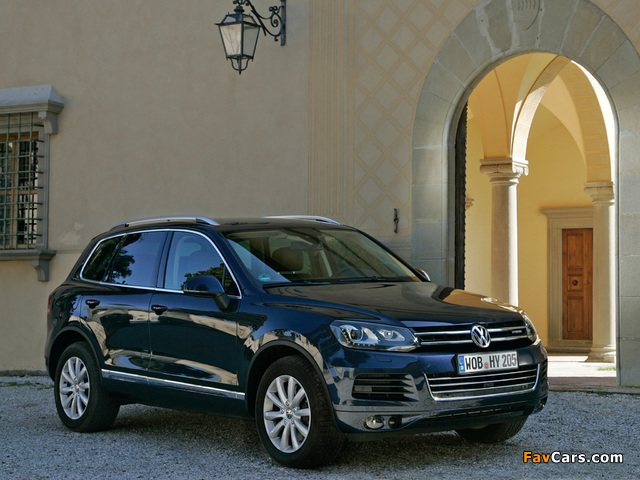 Pictures of Volkswagen Touareg Hybrid 2010 (640 x 480)