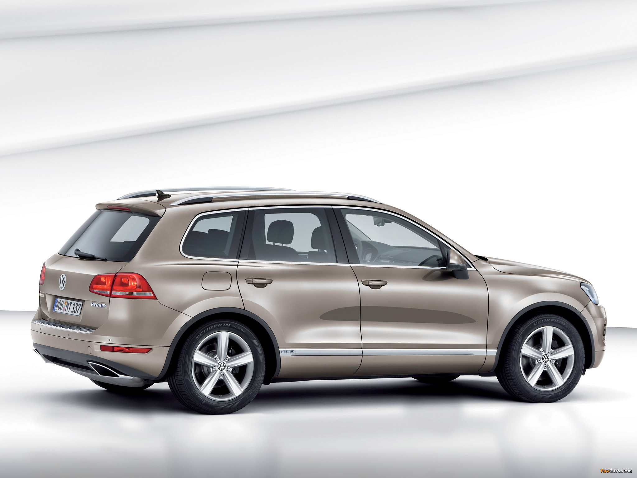 Pictures of Volkswagen Touareg Hybrid 2010 (2048 x 1536)