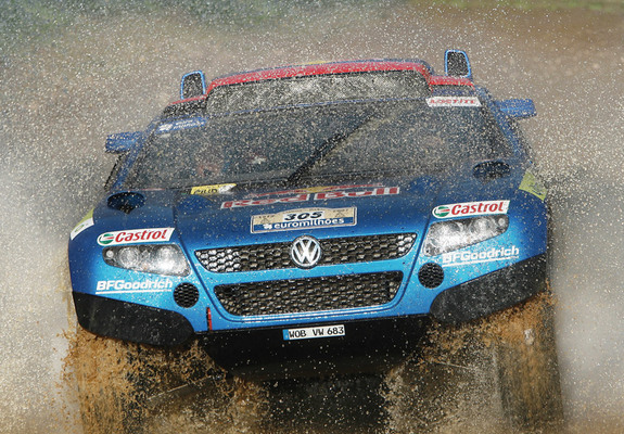 Volkswagen Race Touareg 2004–06 photos