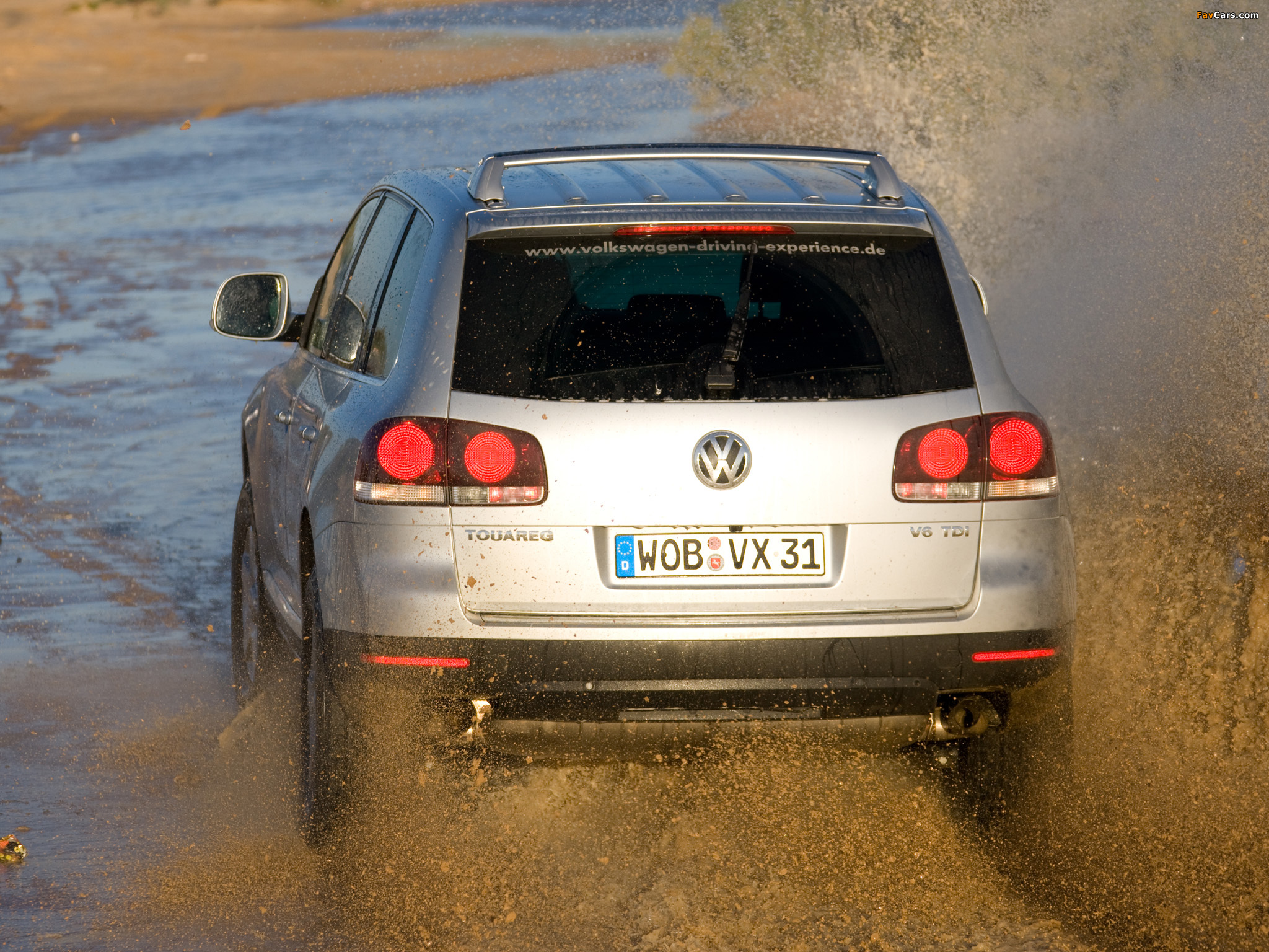 Volkswagen Touareg V6 TDI 2007–10 pictures (2048 x 1536)