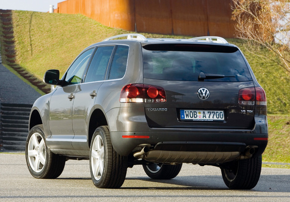 Volkswagen Touareg Individual 2007–10 wallpapers