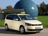Images of Volkswagen Touran Taxi 2010