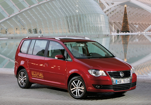 Photos of Volkswagen Touran EcoFuel 2007–10