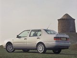 Volkswagen Vento VR6 UK-spec 1992–98 photos