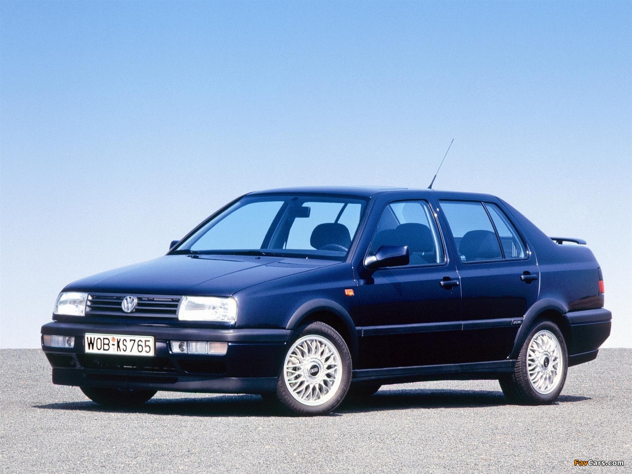 Volkswagen Vento VR6 1992–98 wallpapers (1280 x 960)