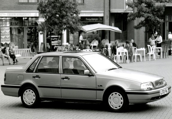 Volvo 460 UK-spec 1994–96 pictures