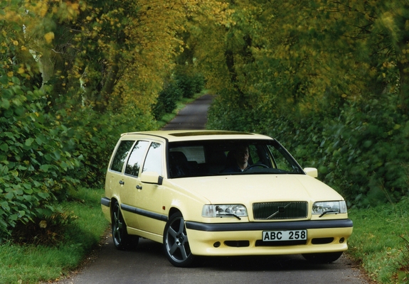 Images of Volvo 850 T5 R Kombi 1995–96