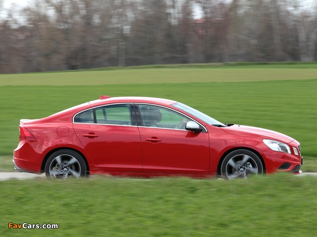 Pictures of Volvo S60 R-Design 2010–13 (640 x 480)