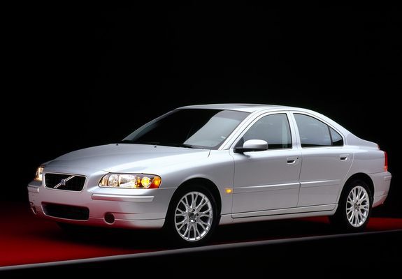 Volvo S60 2004–07 images