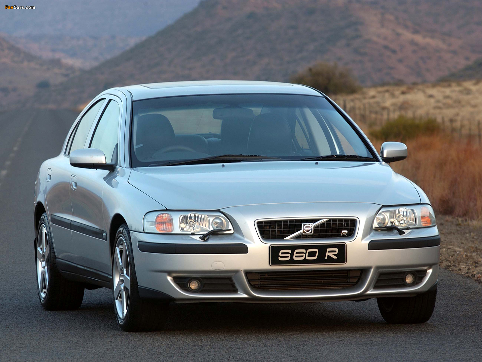 Год выпуска volvo. Volvo s60 2004. Volvo s60 r 2004. Volvo s60r. Volvo s60 1999.