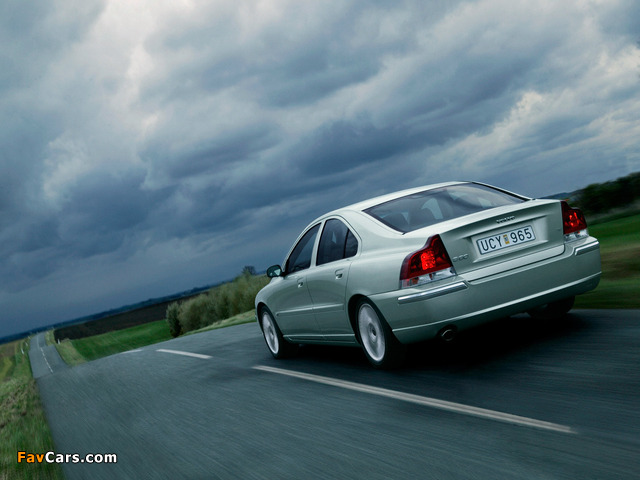 Volvo S60 T5 2005–07 images (640 x 480)