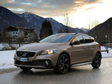 Volvo V40 Cross Country D3 2012 pictures