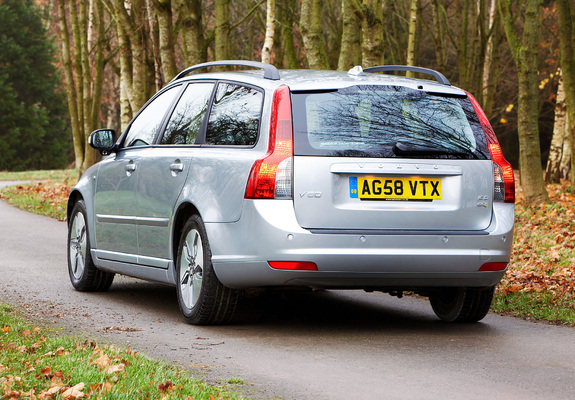 Pictures of Volvo V50 DRIVe UK-spec 2009