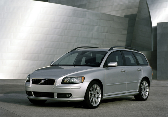 Volvo V50 T5 2005–07 pictures