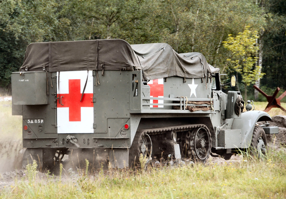White M3 Half-track Ambulance 1940–45 images