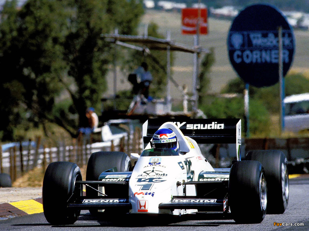Photos of Williams FW09 1983–84 (1024 x 768)