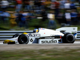Williams FW09 1983–84 images