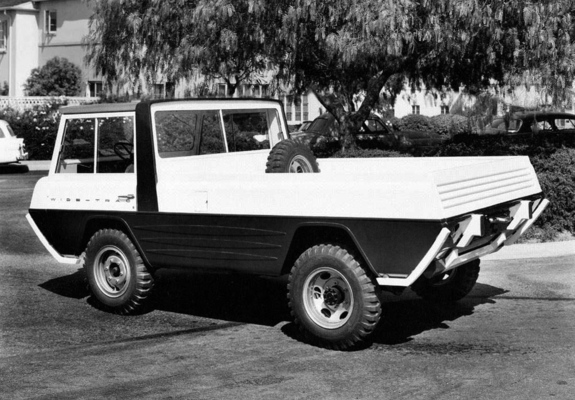 Photos of Kaiser-Willys Jeep Wide-Trac Concept by Crown Coach 1960