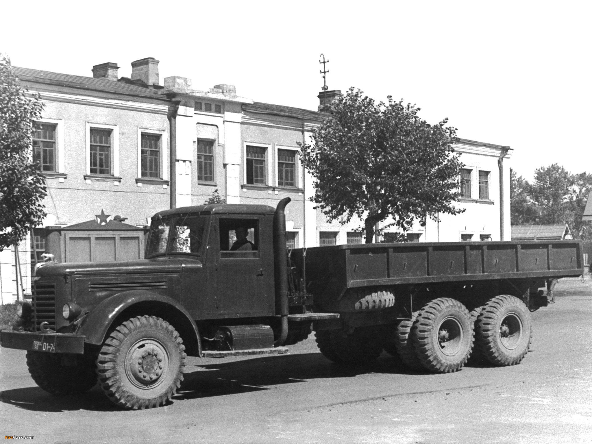 Photos of YAAZ 210 Opitniy 1948 (2048 x 1536)