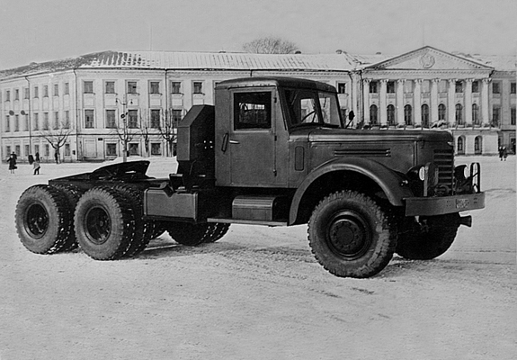 YAAZ 210 1951–58 pictures